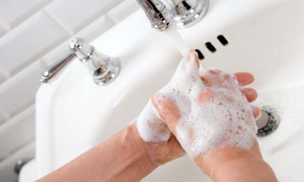 Washing hands (iStock)
