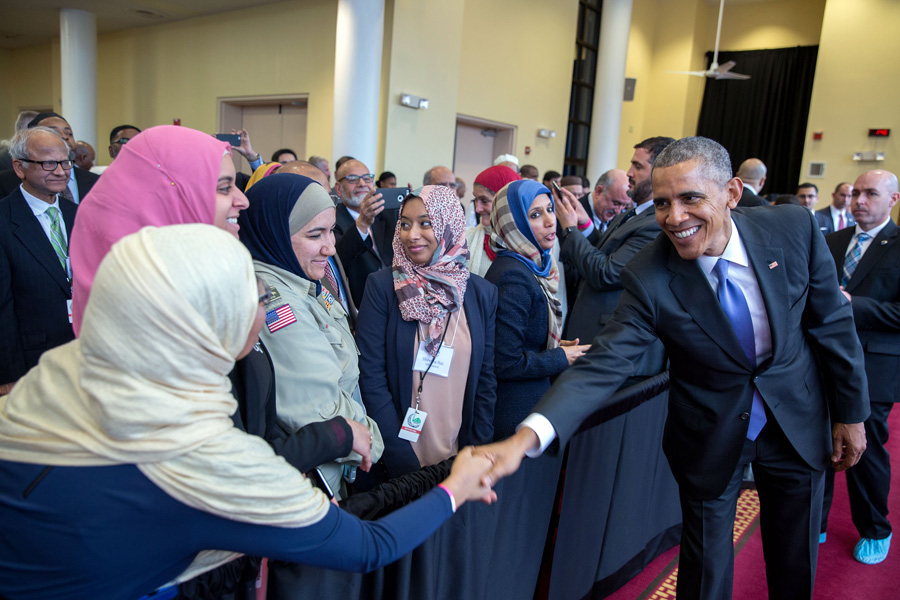 President Barack Obama visits a mosque in Baltimore, Maryland, Feb. 3, 2016. (Official White House Photo by Pete Souza)