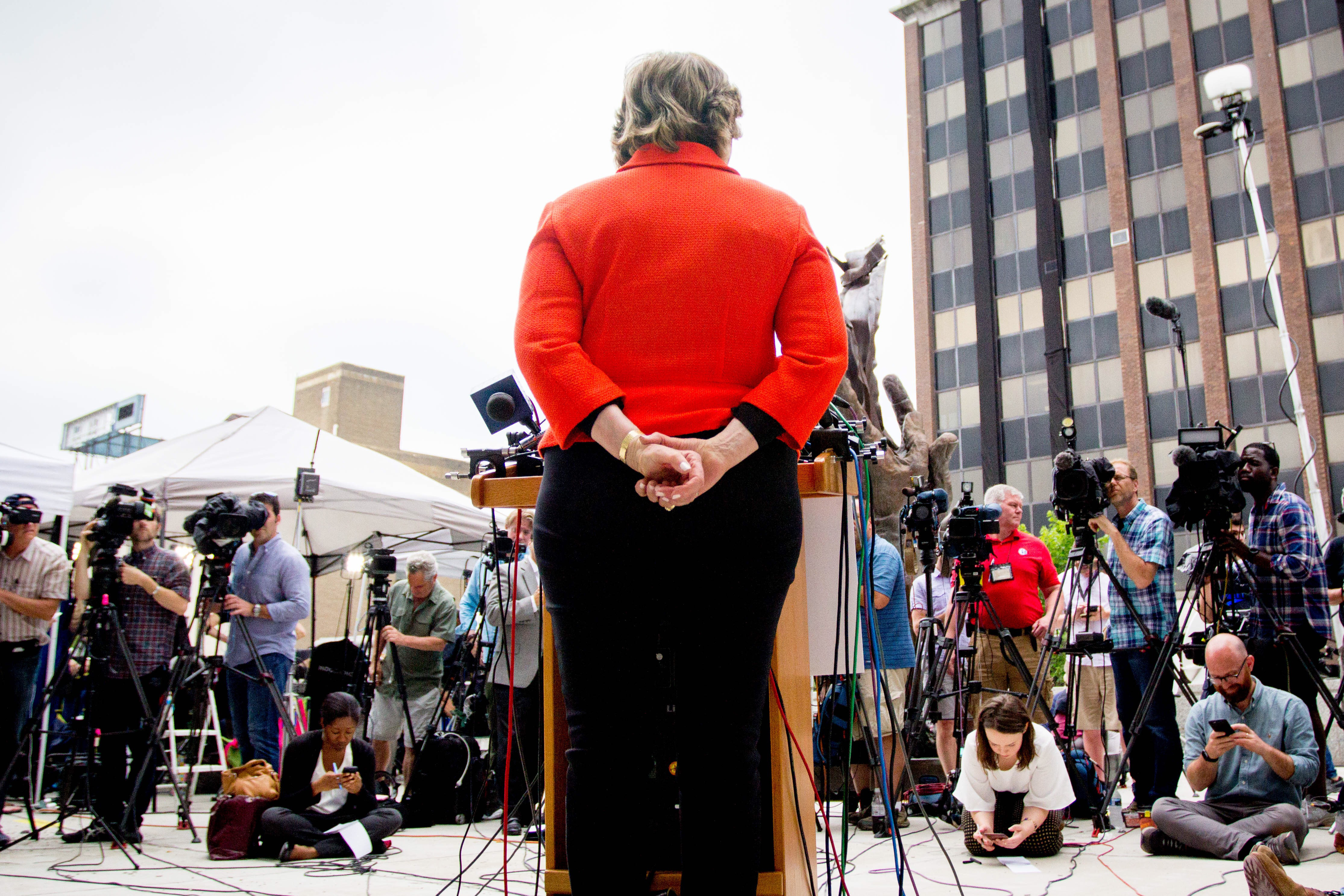 Attorney Gloria Allred speaks to the media outside Bill Cosby's sexual assault trial, 2017.