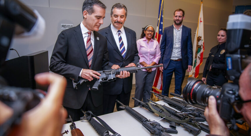 mobil Enhed Pidgin Gun buyback programs: Here's what the research says