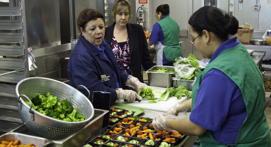 universal free school meals lunch